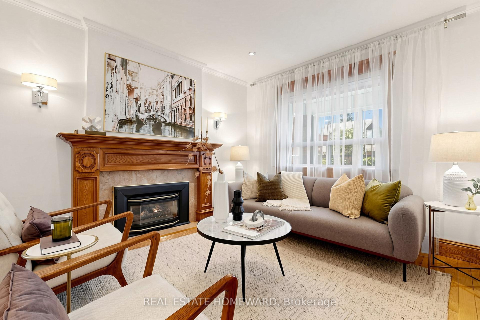 117 Evans Avenue, Toronto W02 — photo 3 of 5