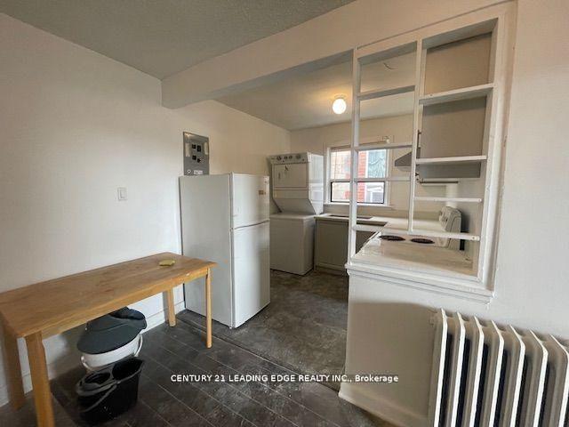 1516 Eglinton Avenue W Apt 1, Toronto W04, ON M6E 2G8 — Toronto W04, Ontario