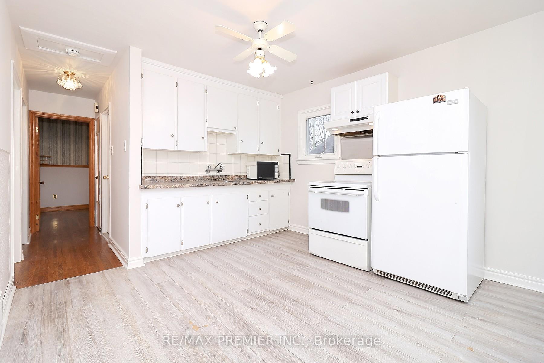 15 Boniface Avenue, Toronto W10 — photo 5 of 5