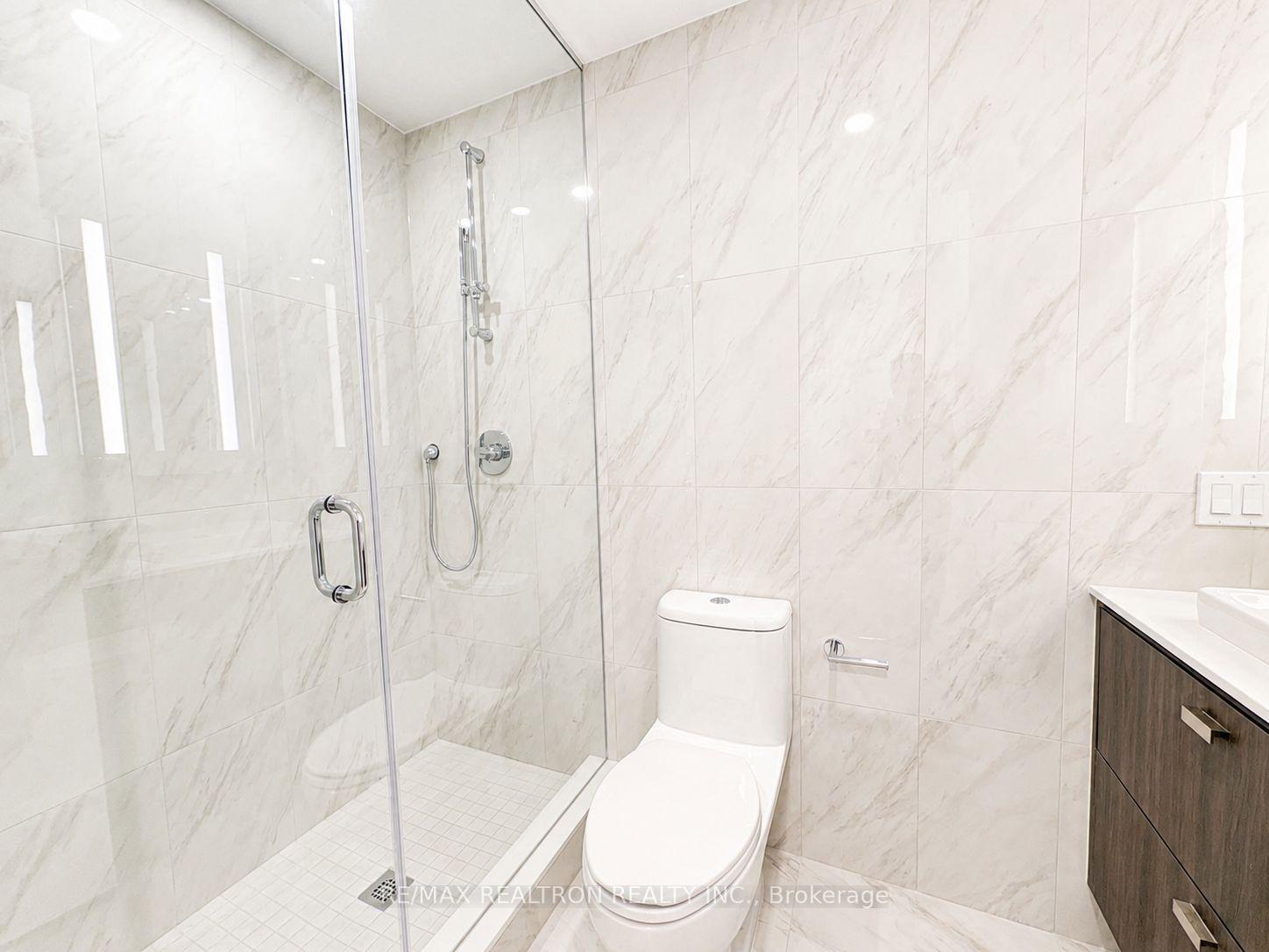 858 Dupont Street 701, Toronto W02 — photo 2 of 5