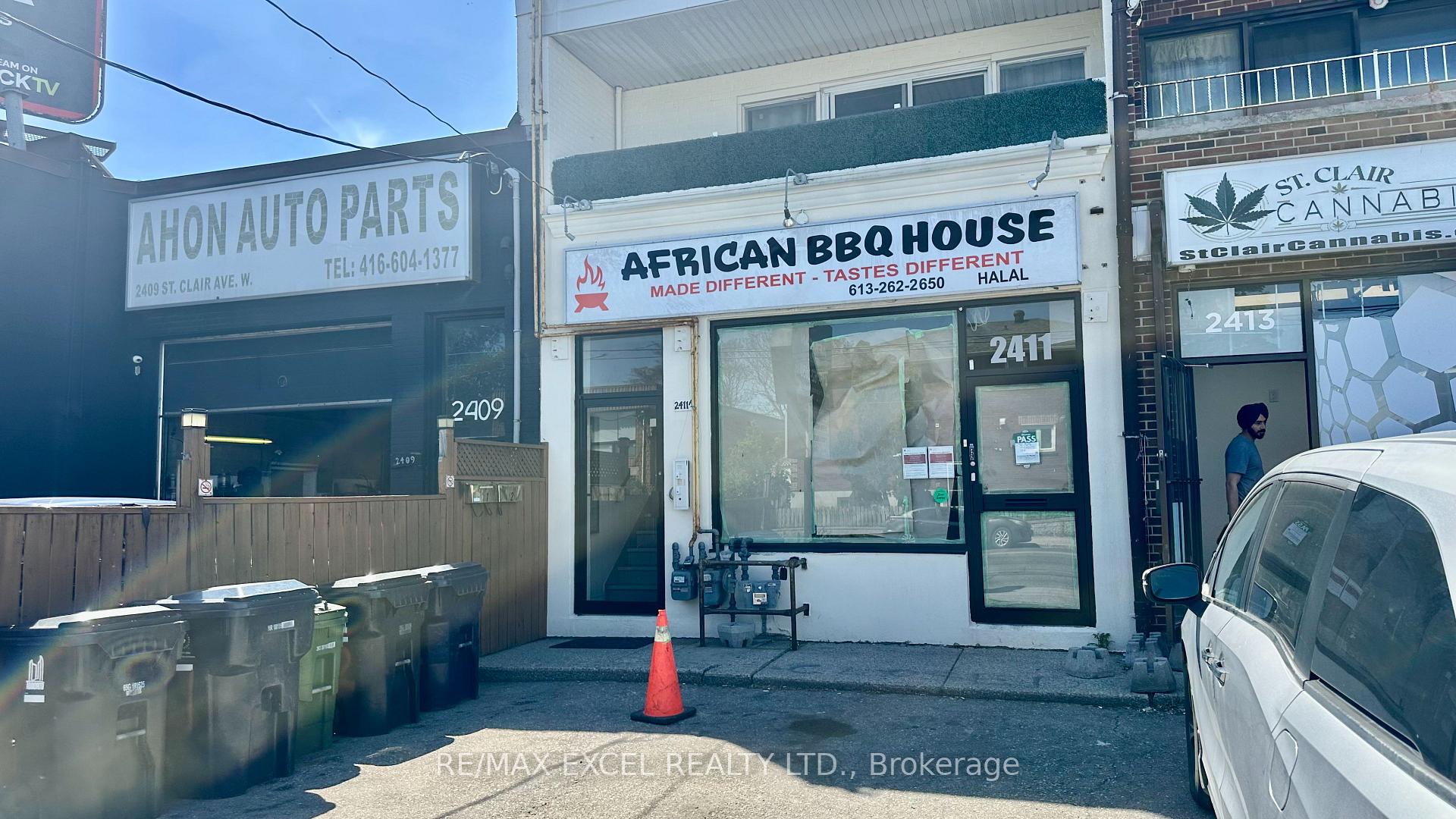 2411 St Clair Avenue W, Toronto W02, ON M6N 1K9 — Toronto W02, Ontario