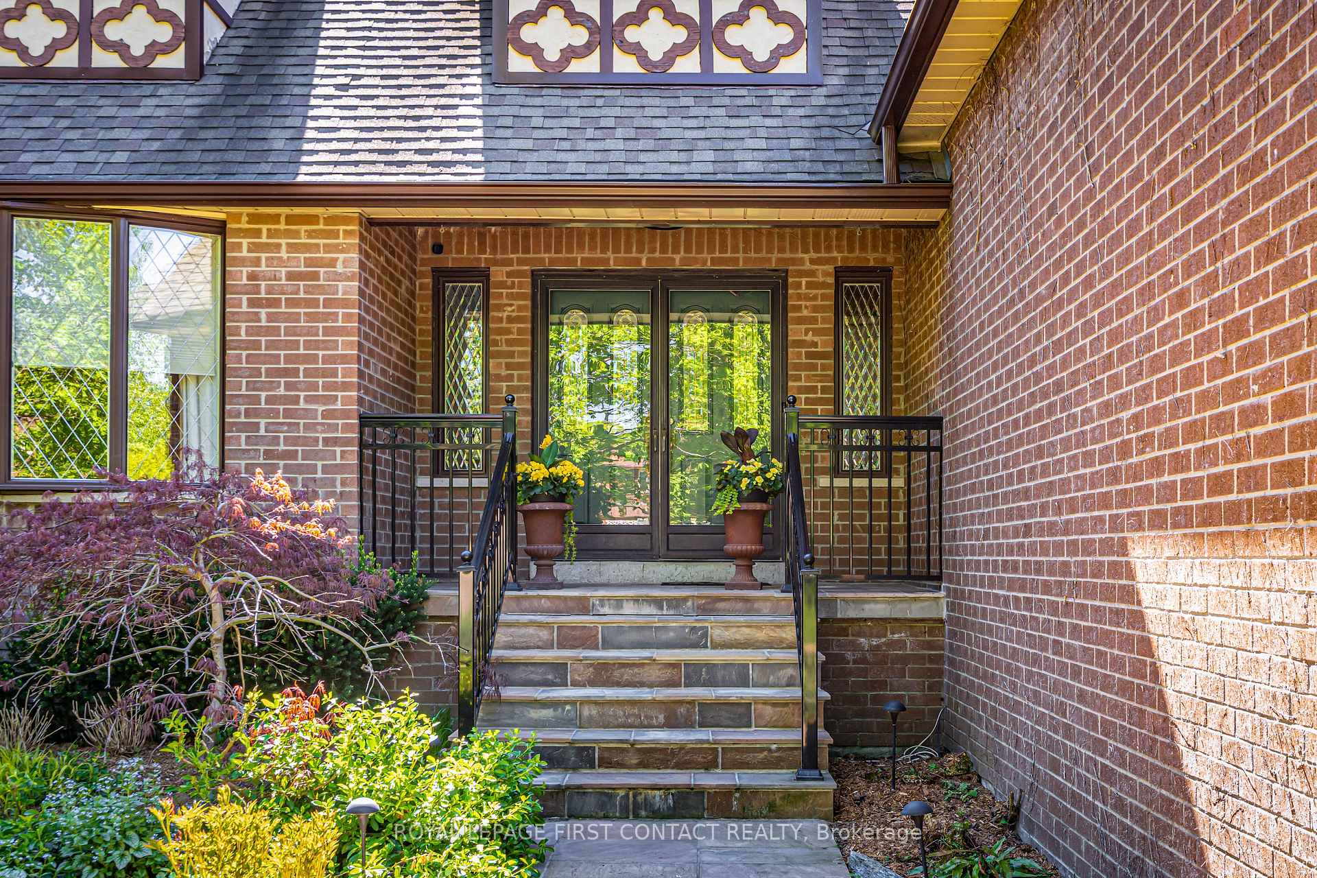41 Marilyn Street, Caledon — photo 2 of 5