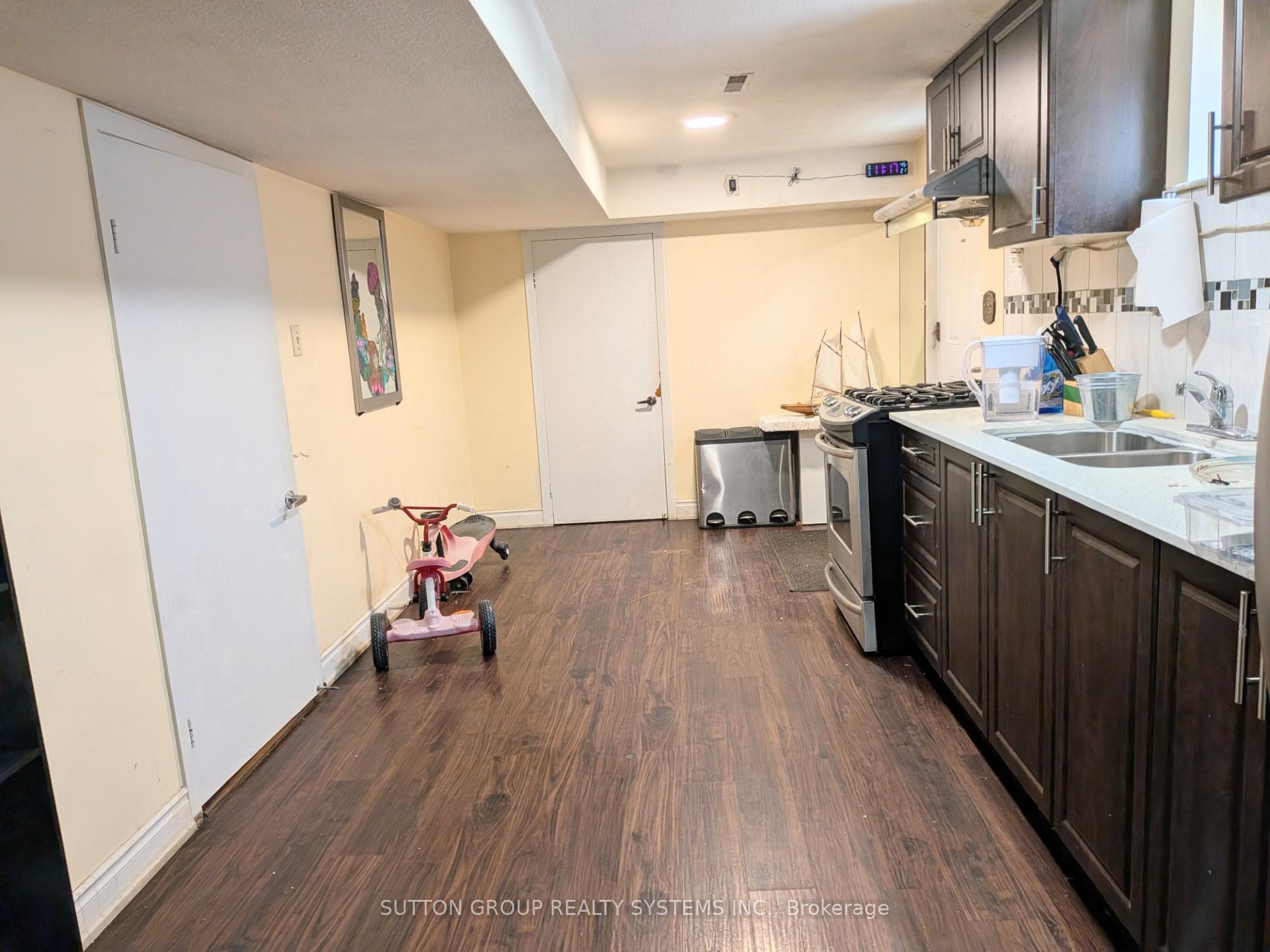 41 Annabelle Drive Basement, Toronto W10 — photo 5 of 5
