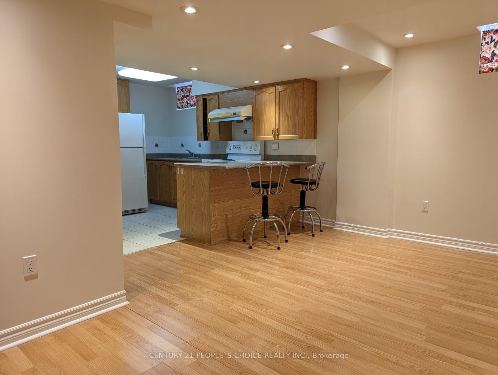 33 Pinecone Drive Basement, Toronto W10 — photo 2 of 5