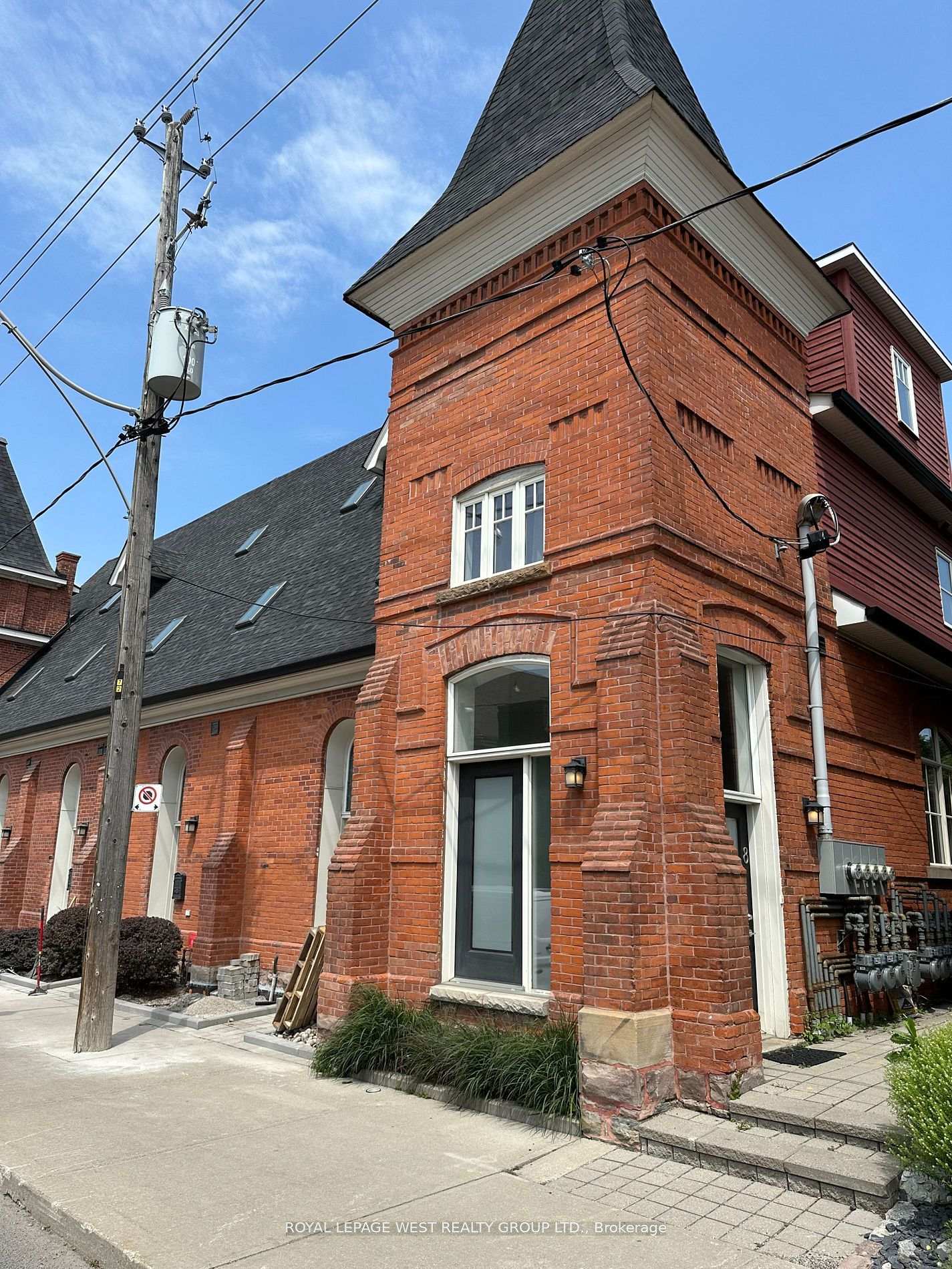 200 Annette Street 8, Toronto W02, ON M6P 1P6 — Toronto W02, Ontario