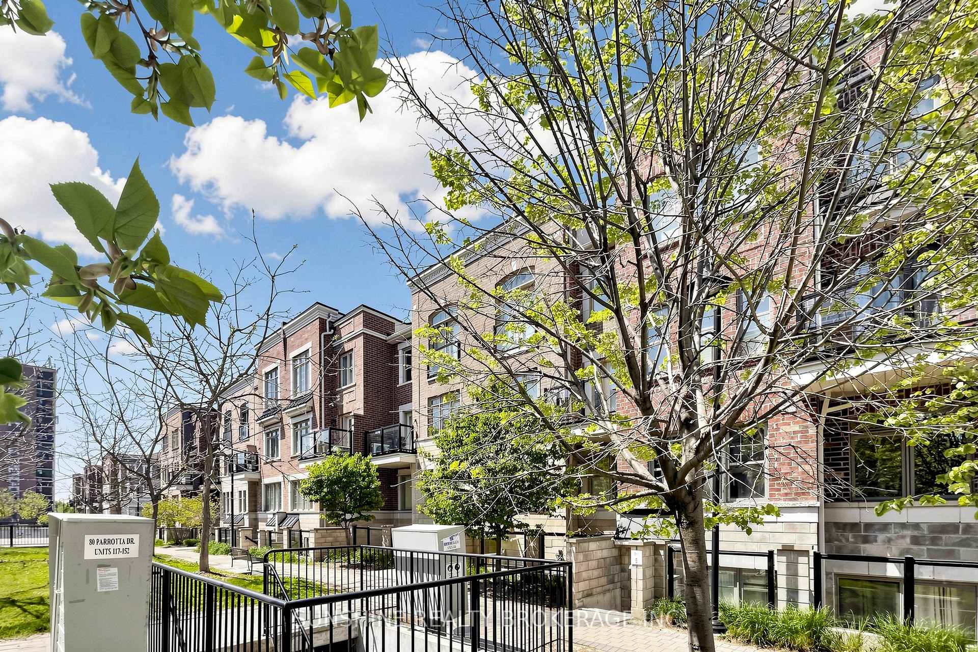 2335 Sheppard Avenue W 7, Toronto W05 — photo 4 of 5