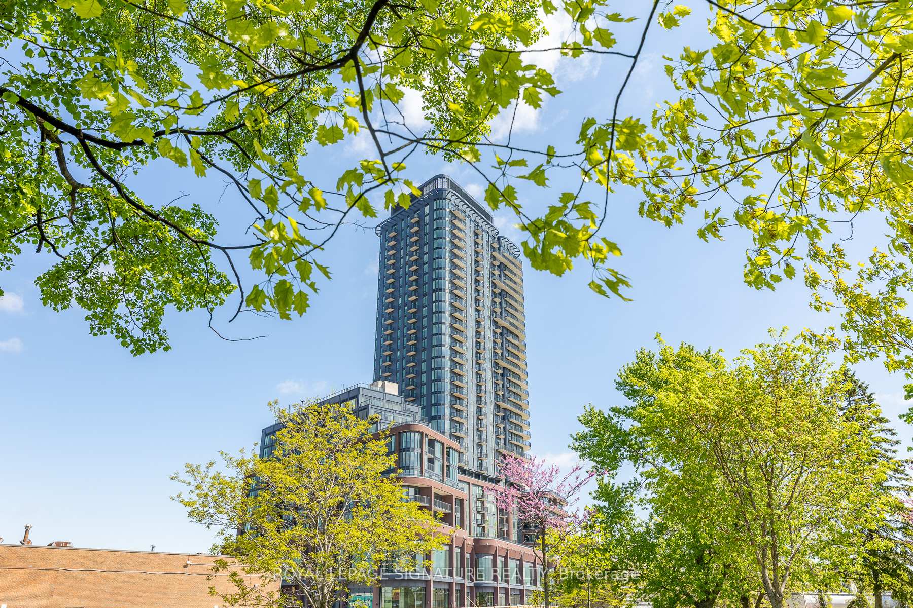 1185 Dupont Street 1911, Toronto W02, ON M6H 0G5 — Toronto W02, Ontario