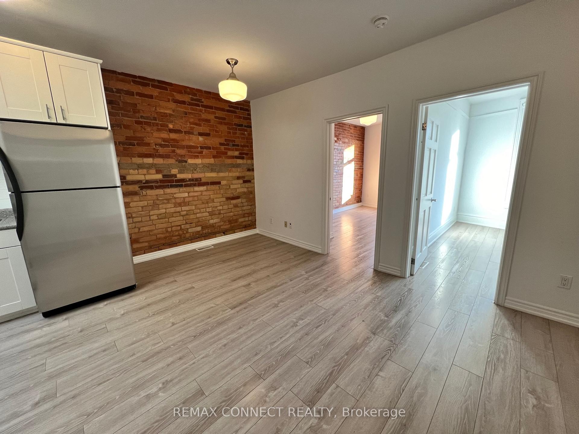 2828 Dundas Street W 2A, Toronto W02 — photo 4 of 5