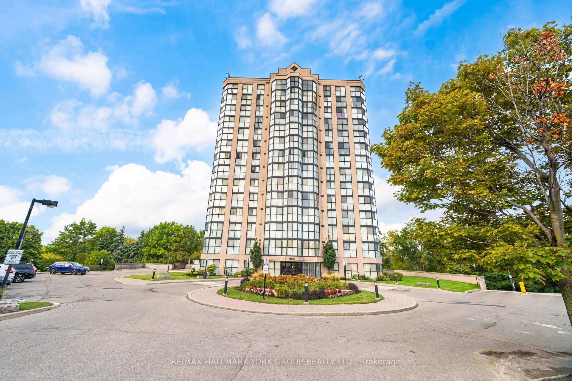 600 Rexdale Boulevard 1402, Toronto W10, ON M9W 6T4 — Toronto W10, Ontario