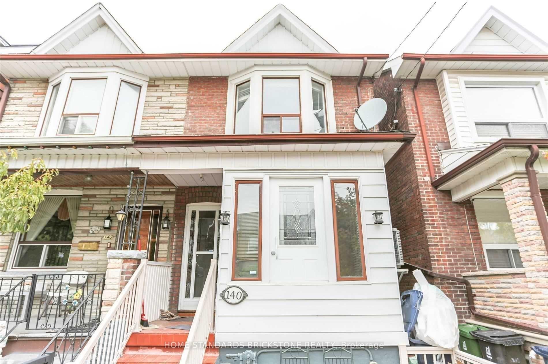 140 Essex Street 2nd Fl, Toronto W02, ON M6G 1T5 — Toronto W02, Ontario