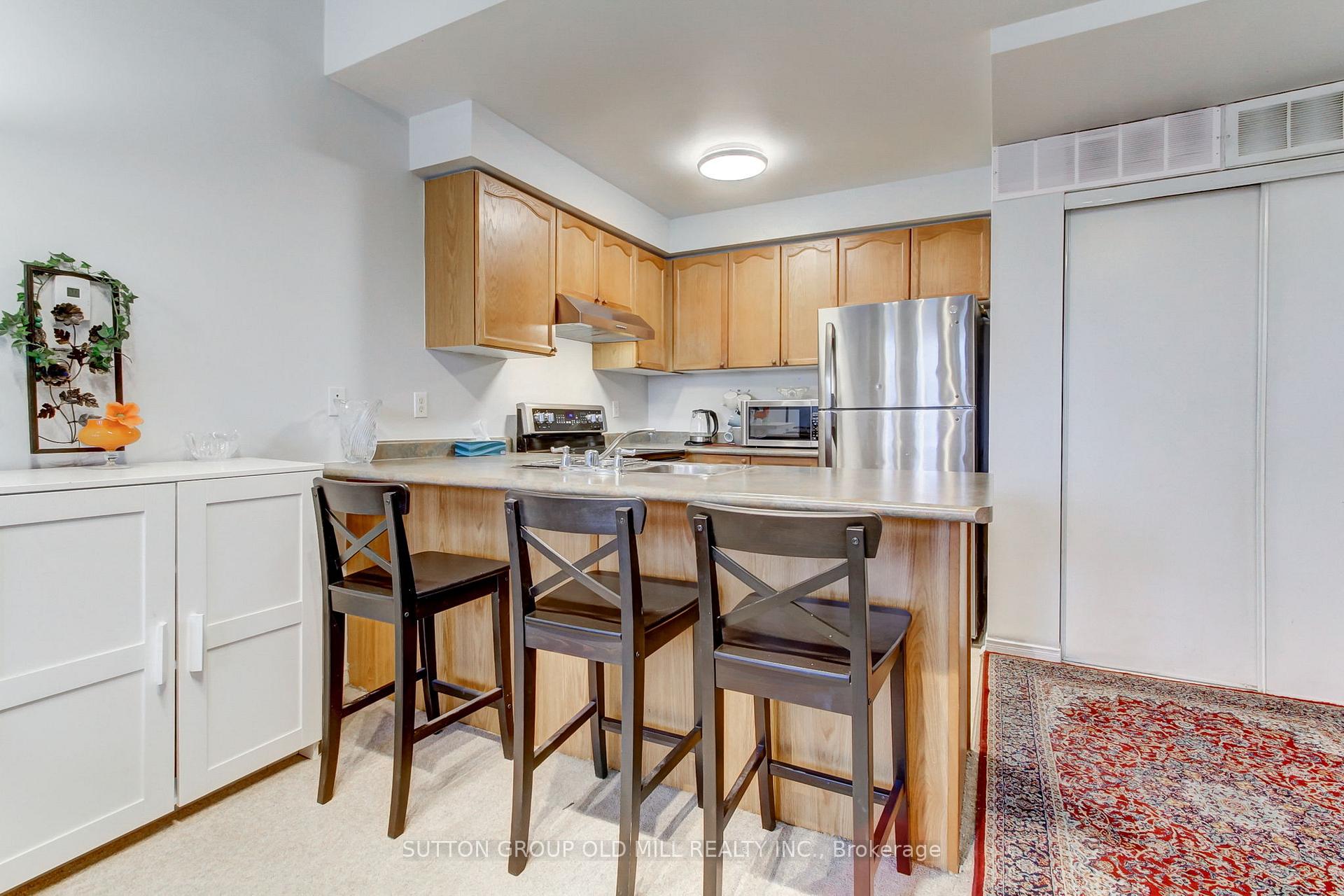 760 Lawrence Avenue W 167, Toronto W04 — photo 5 of 5