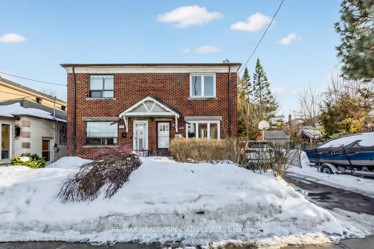1035 Briar Hill Avenue Main & 2nd, Toronto W04 — photo 2 of 5