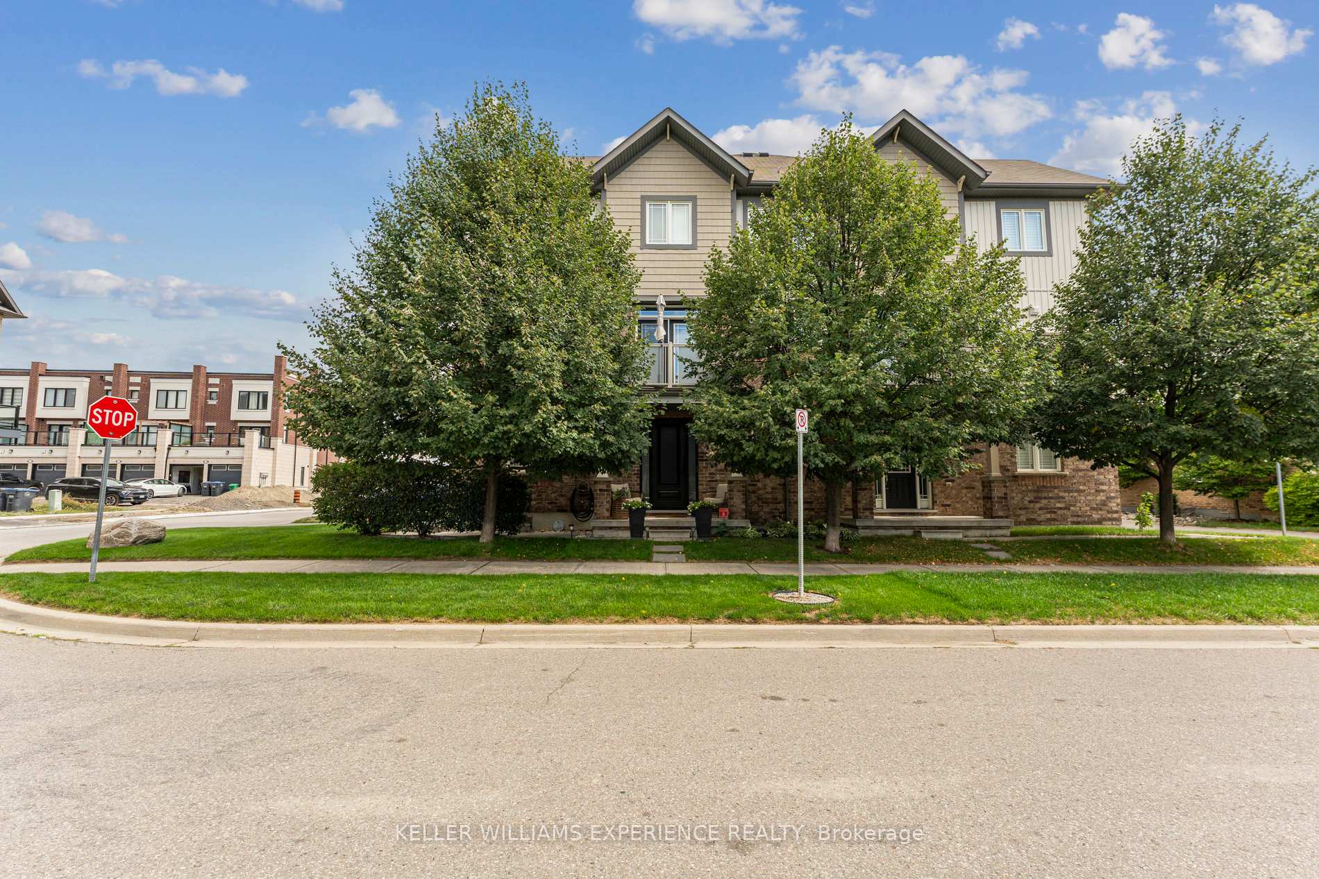 31 Alnwick Avenue, Caledon — photo 3 of 5