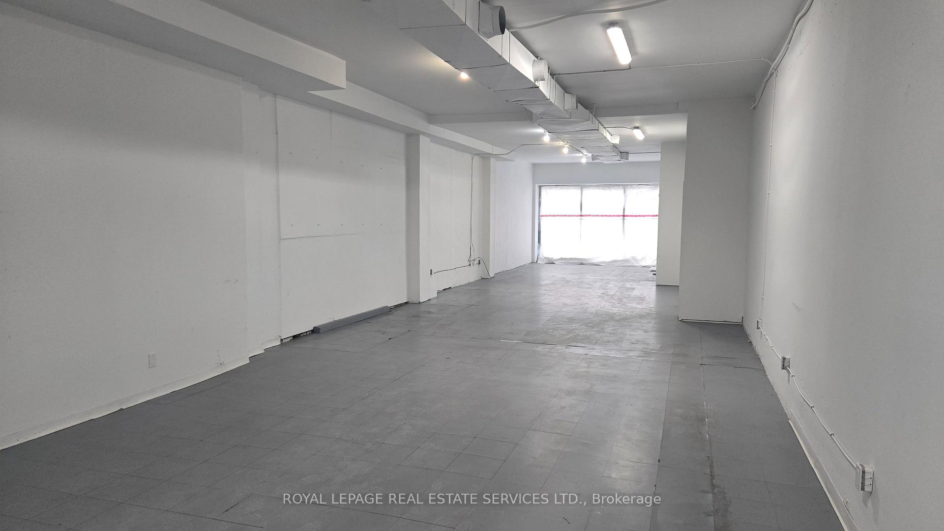 998 Bloor Street W, Toronto W02 — photo 4 of 5