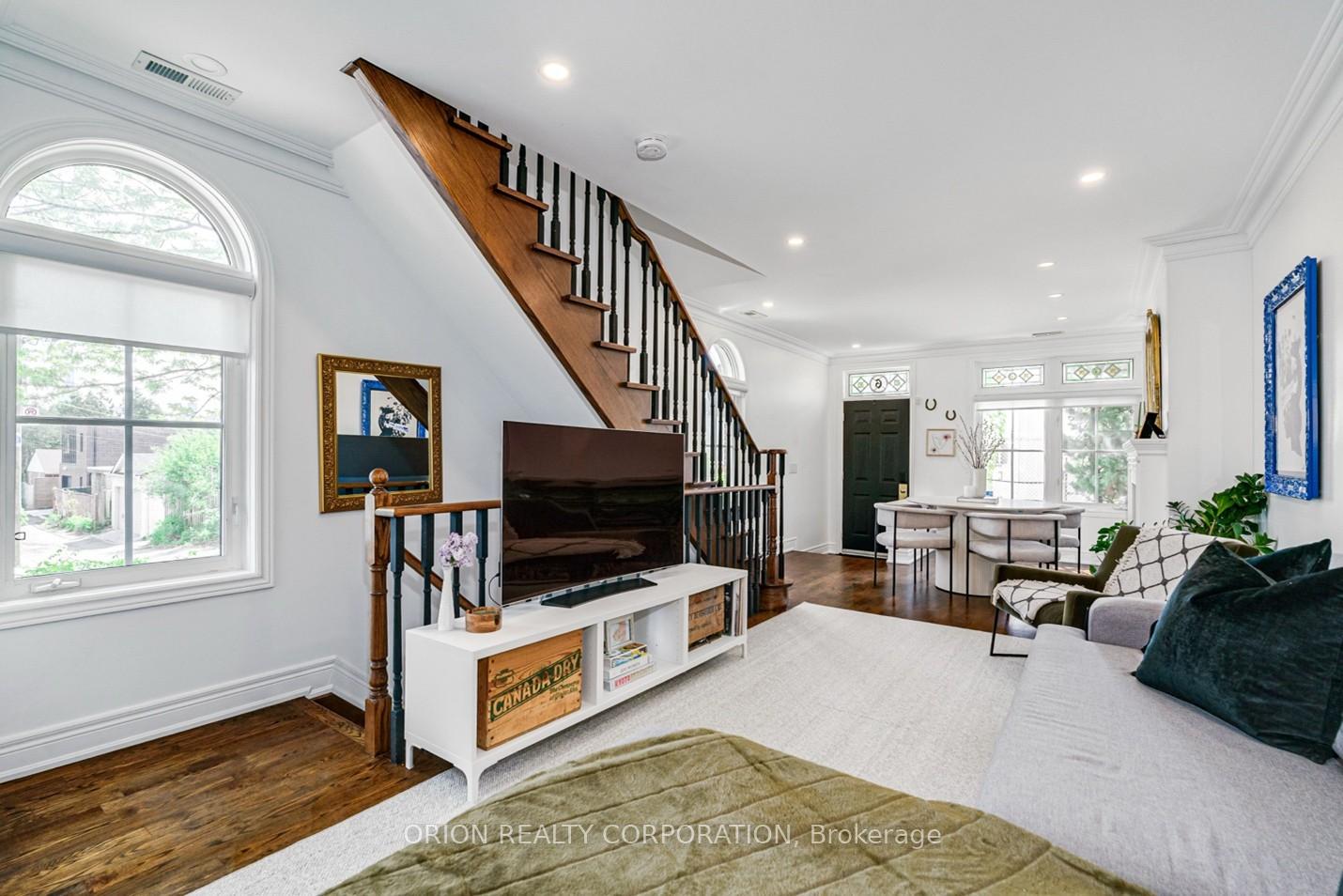 6 St Raymond Heights, Toronto W02 — photo 4 of 5