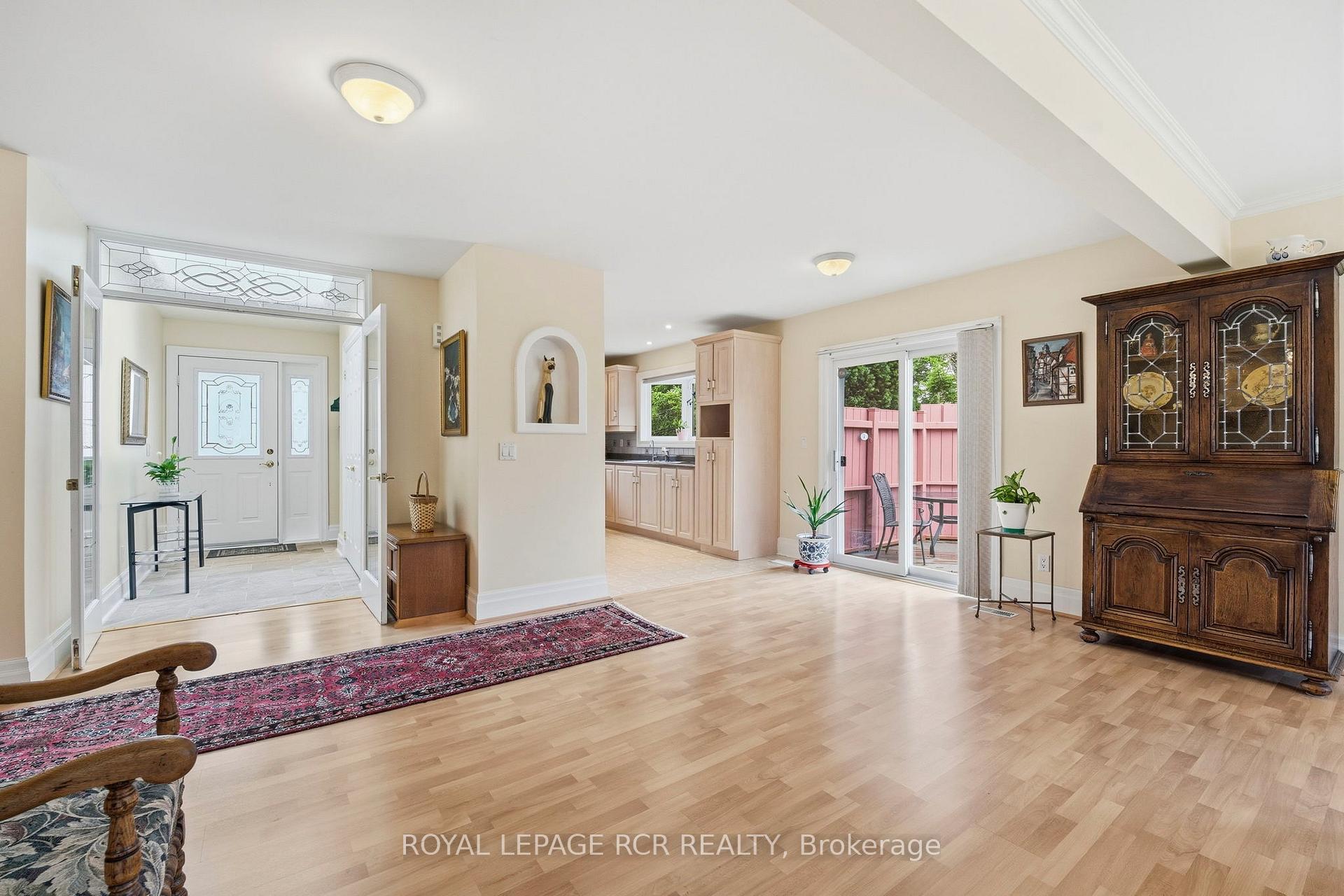 28 Reddington Drive 1, Caledon — photo 4 of 5