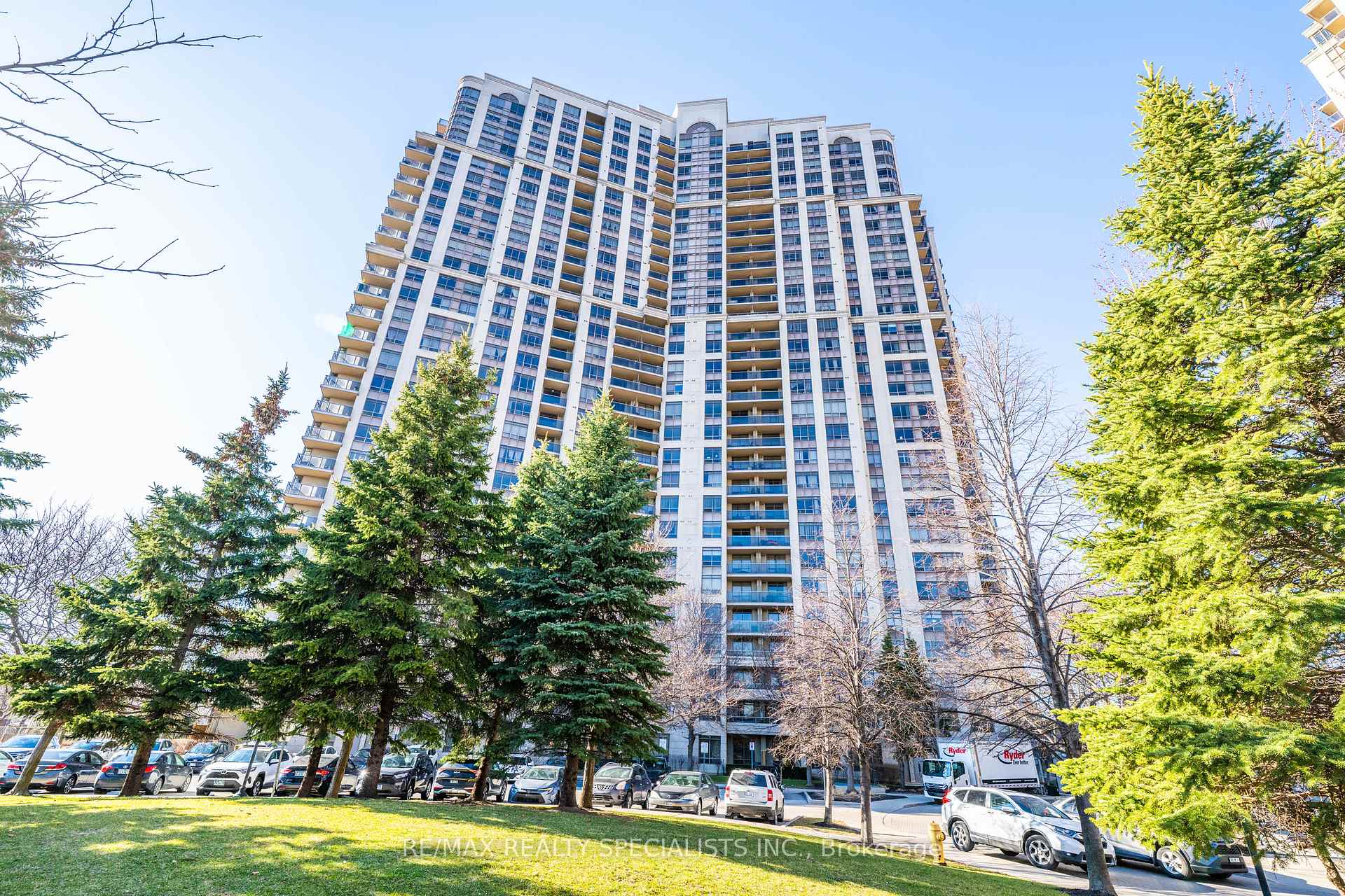 710 Humberwood Boulevard 1404, Toronto W10 — photo 2 of 5