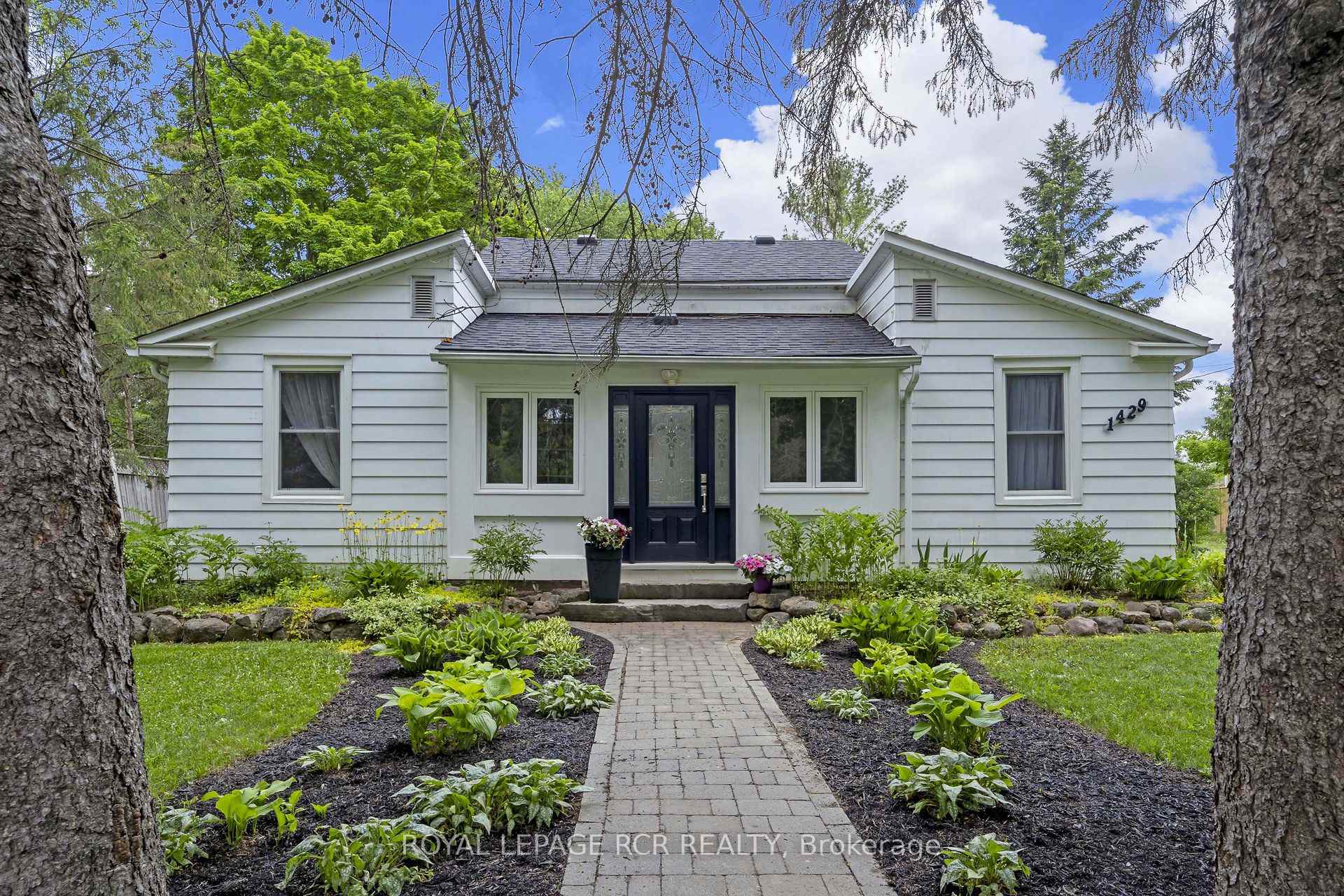 1429 Queen Street, Caledon, ON L7K 0E4 — Caledon, Ontario