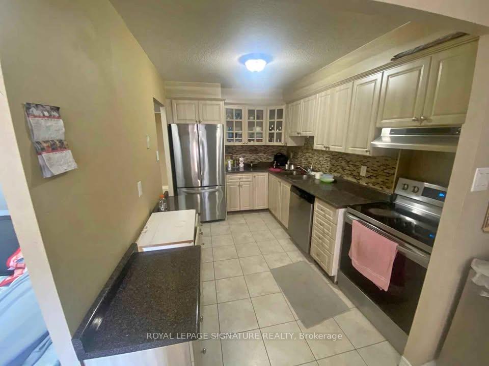 49 Silverstone Drive 501, Toronto W10, ON M9V 3G2 — Toronto W10, Ontario