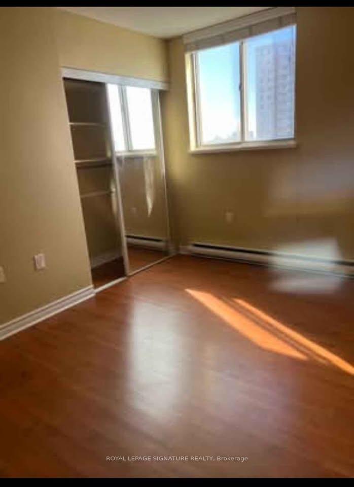 49 Silverstone Drive 501, Toronto W10 — photo 4 of 5