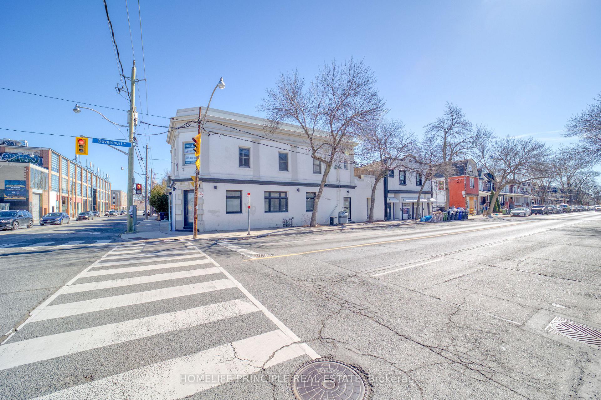 995 Dupont Street, Toronto W02, ON M6H 1Z5 — Toronto W02, Ontario