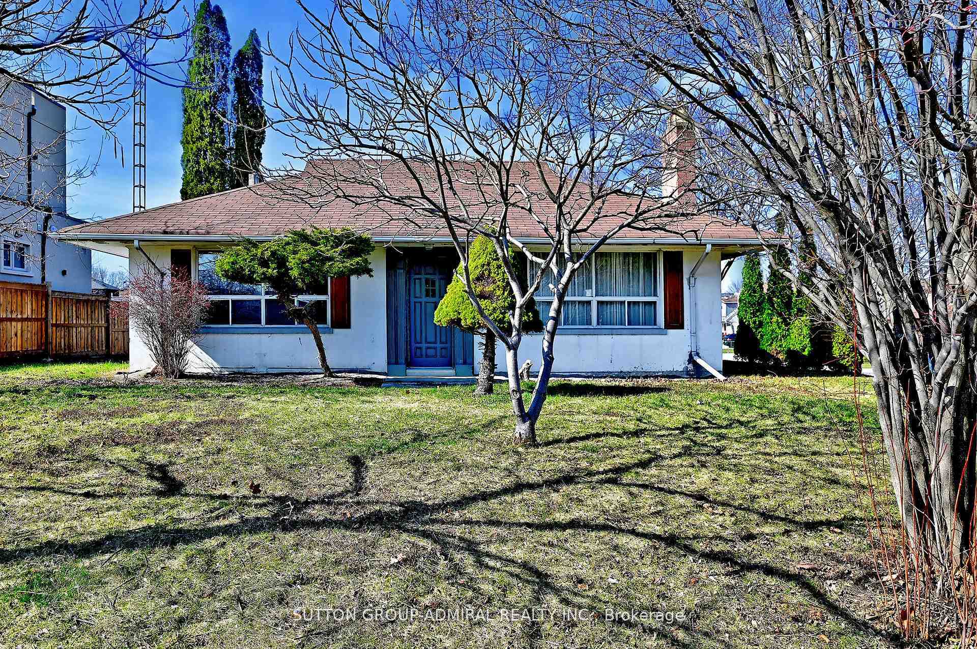 58 Harlow Crescent, Toronto W10, ON M9V 2Y5 — Toronto W10, Ontario