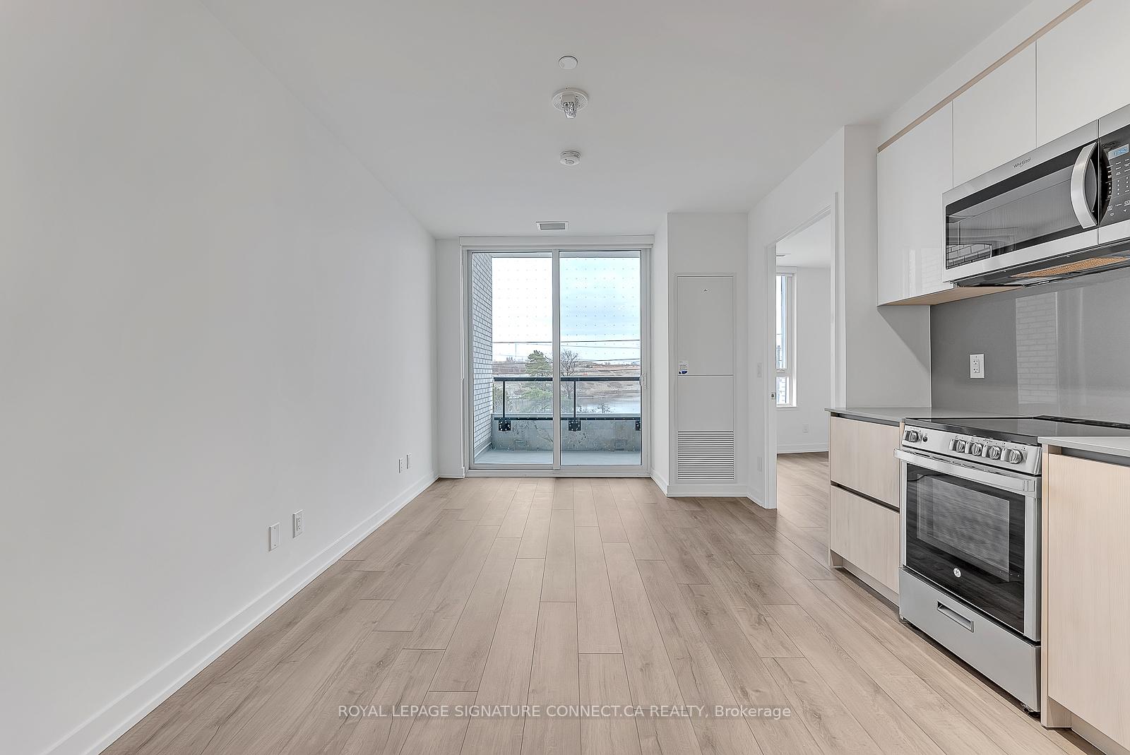 3100 Keele Street 421, Toronto W05 — photo 2 of 5