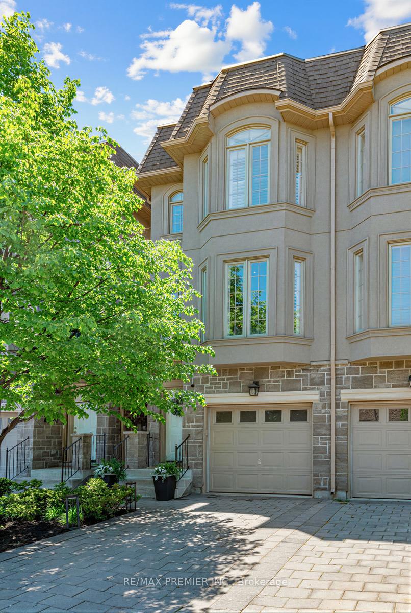 57B Westona Street, Toronto W09 — photo 2 of 5