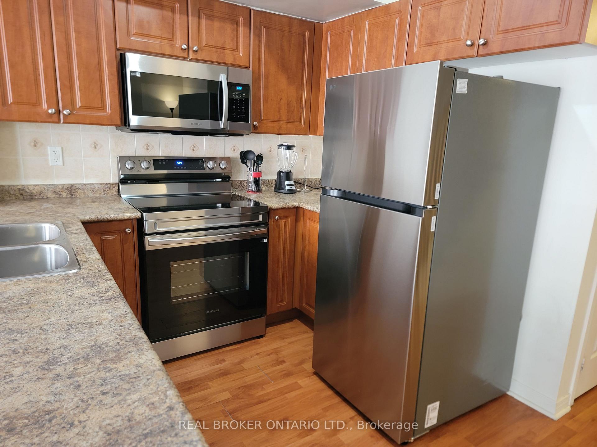 37 Four Winds Drive 26, Toronto W05 — photo 4 of 5