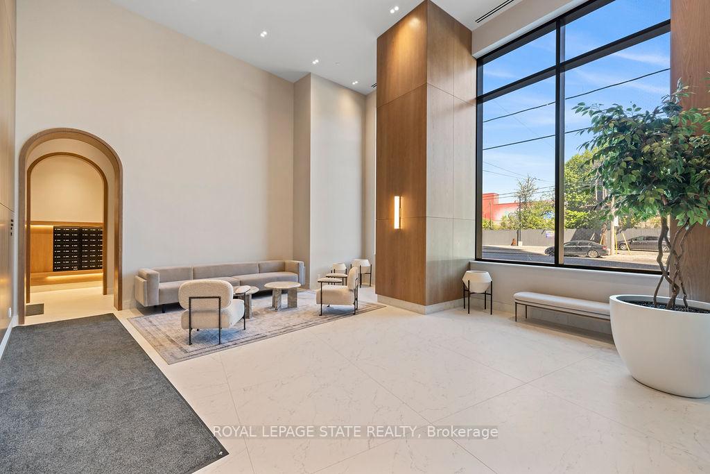 1185 Dupont Street 2109, Toronto W02 — photo 4 of 5