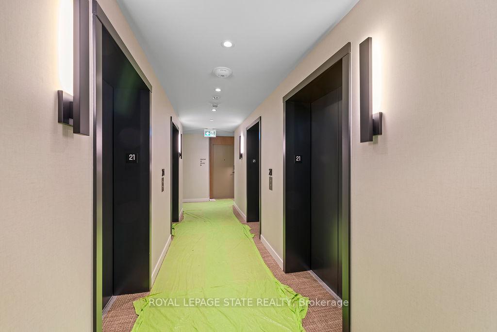 1185 Dupont Street 2109, Toronto W02 — photo 5 of 5