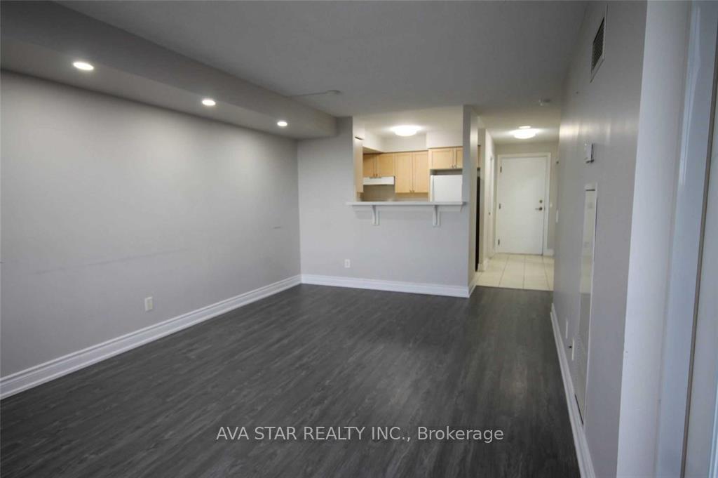 700 Humberwood Boulevard 1029, Toronto W10 — photo 5 of 5
