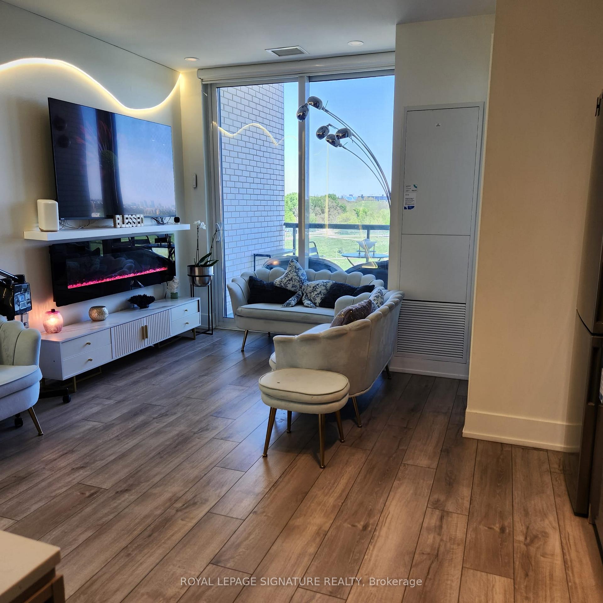 3100 Keele Street W 910, Toronto W05 — photo 4 of 5