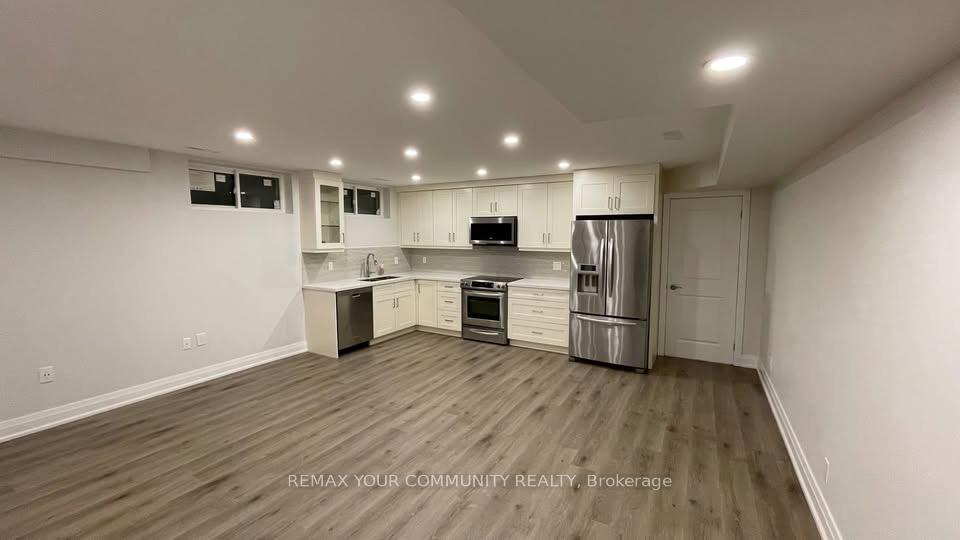 5 Raymore Drive Lower, Toronto W09 — photo 3 of 5