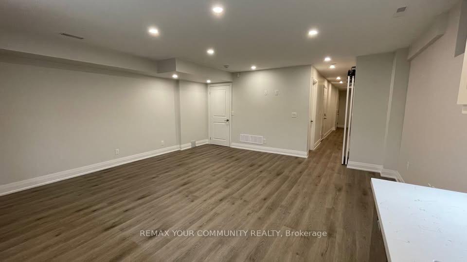 5 Raymore Drive Lower, Toronto W09 — photo 5 of 5