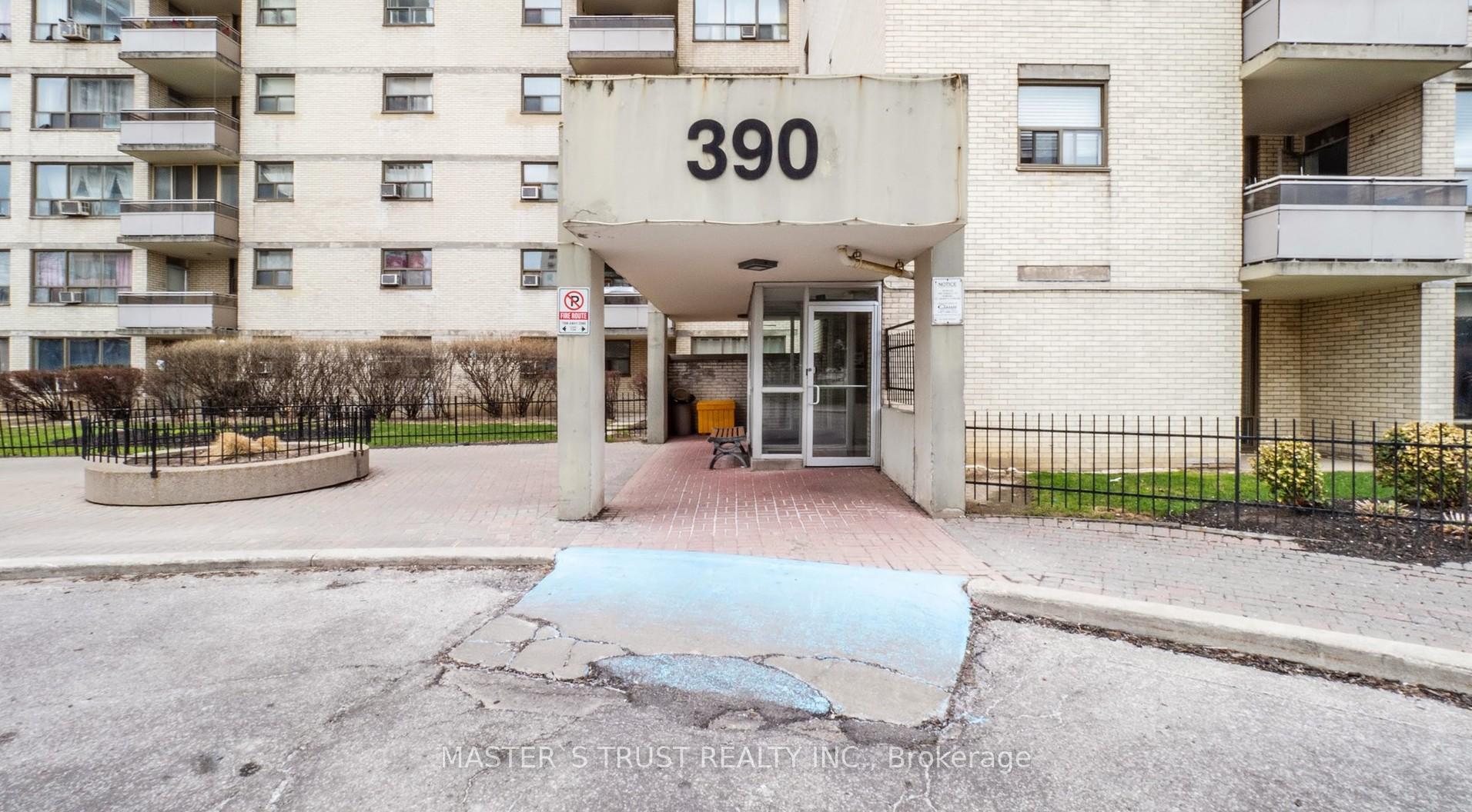 390 Dixon Road 1906, Toronto W09 — photo 3 of 5