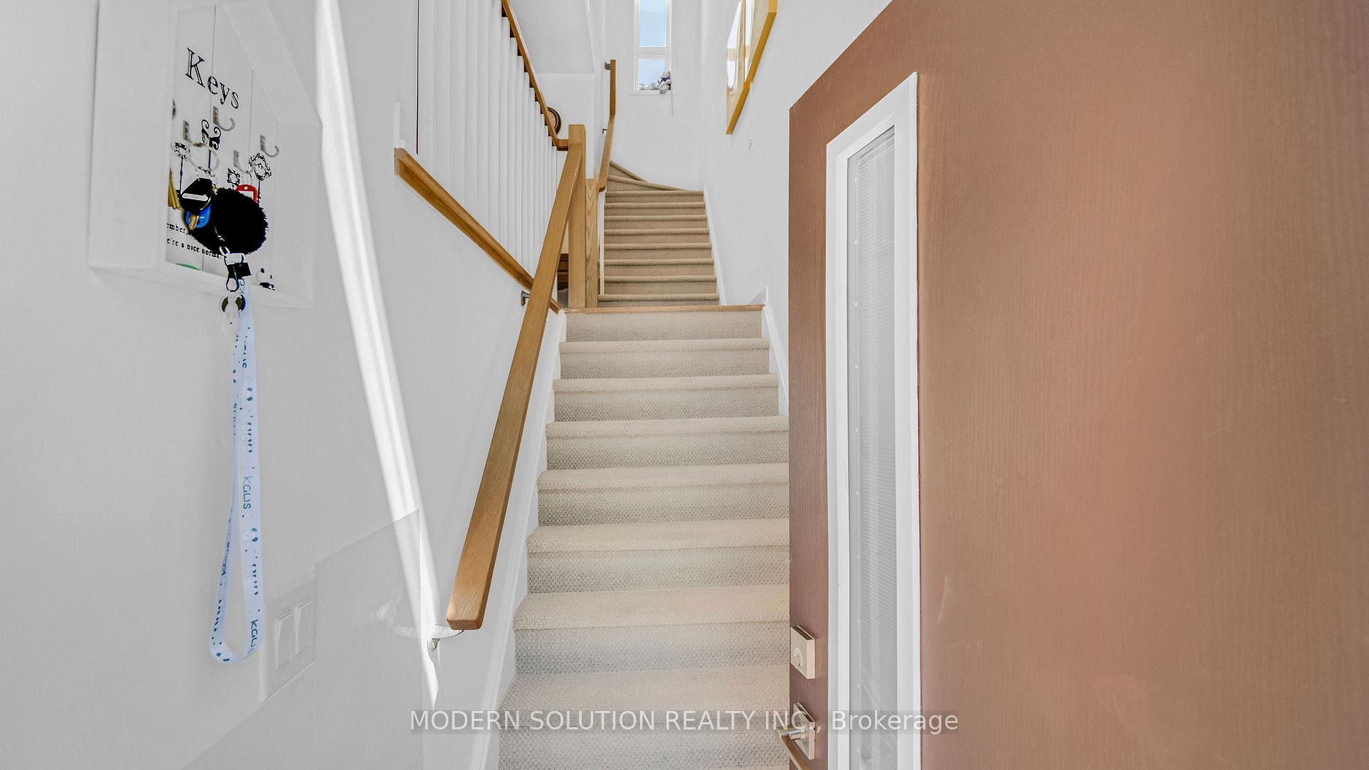 155 Canon Jackson Drive 208, Toronto W04 — photo 3 of 5