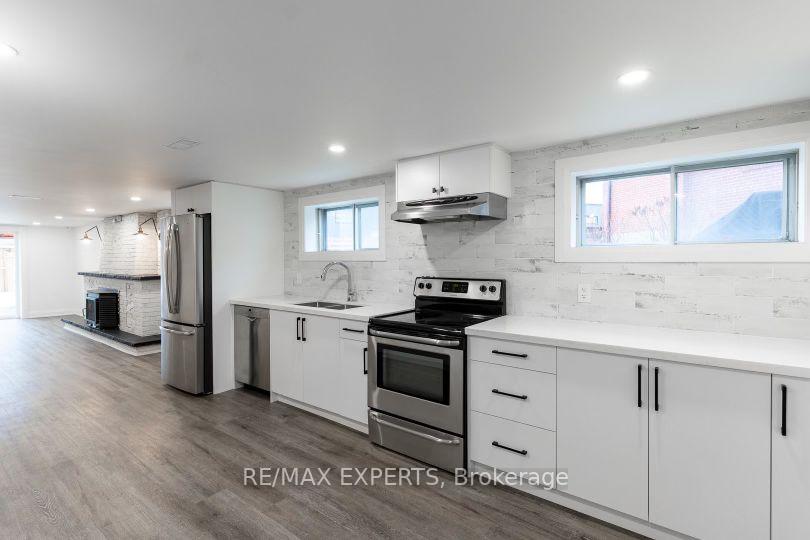 107 Cabana Drive Bsmt, Toronto W05 — photo 3 of 5