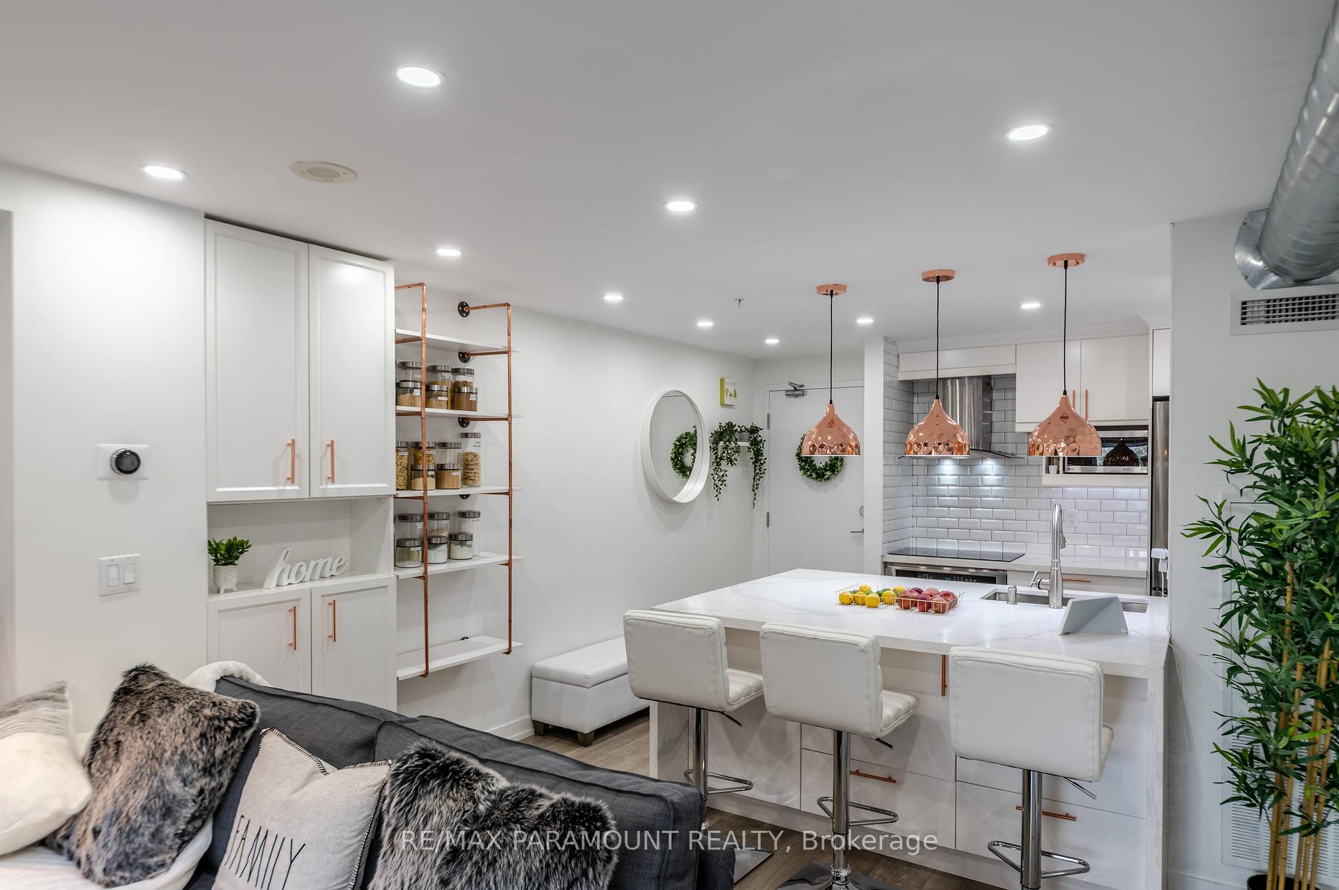 1410 Dupont Road 315, Toronto W02, ON M6H 0B6 — Toronto W02, Ontario
