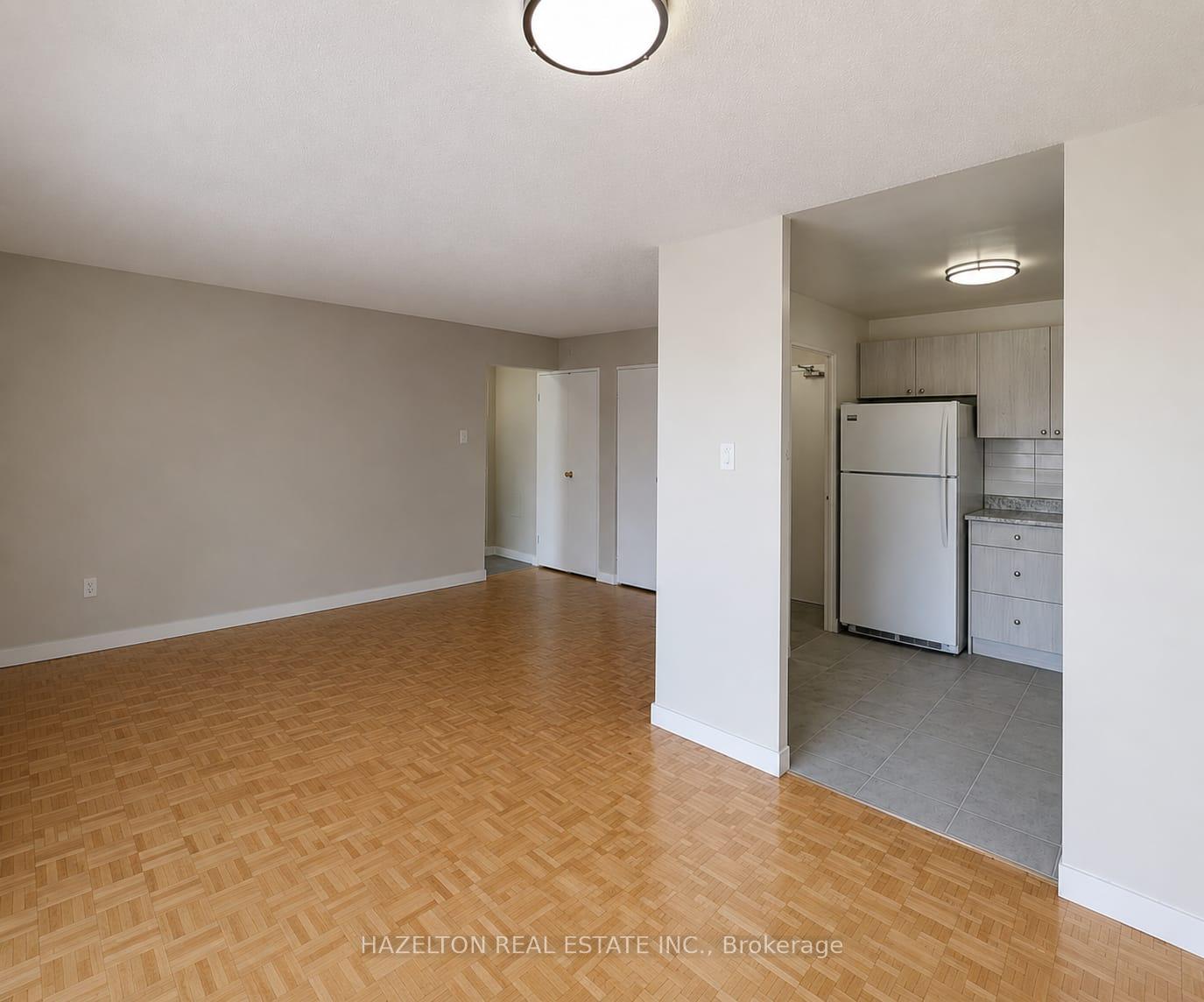 1901 Martin Grove Road 521, Toronto W10 — photo 4 of 5