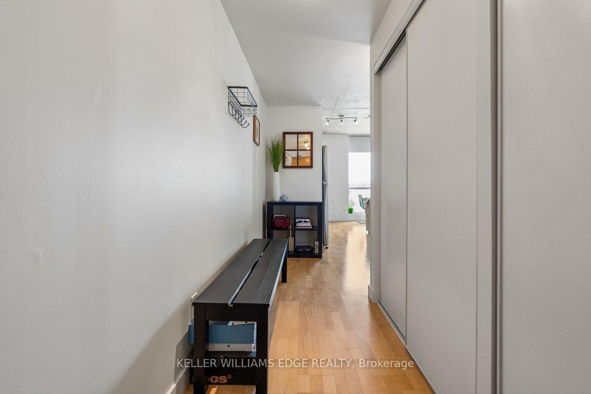 1375 Dupont Street 612, Toronto W02 — photo 4 of 5