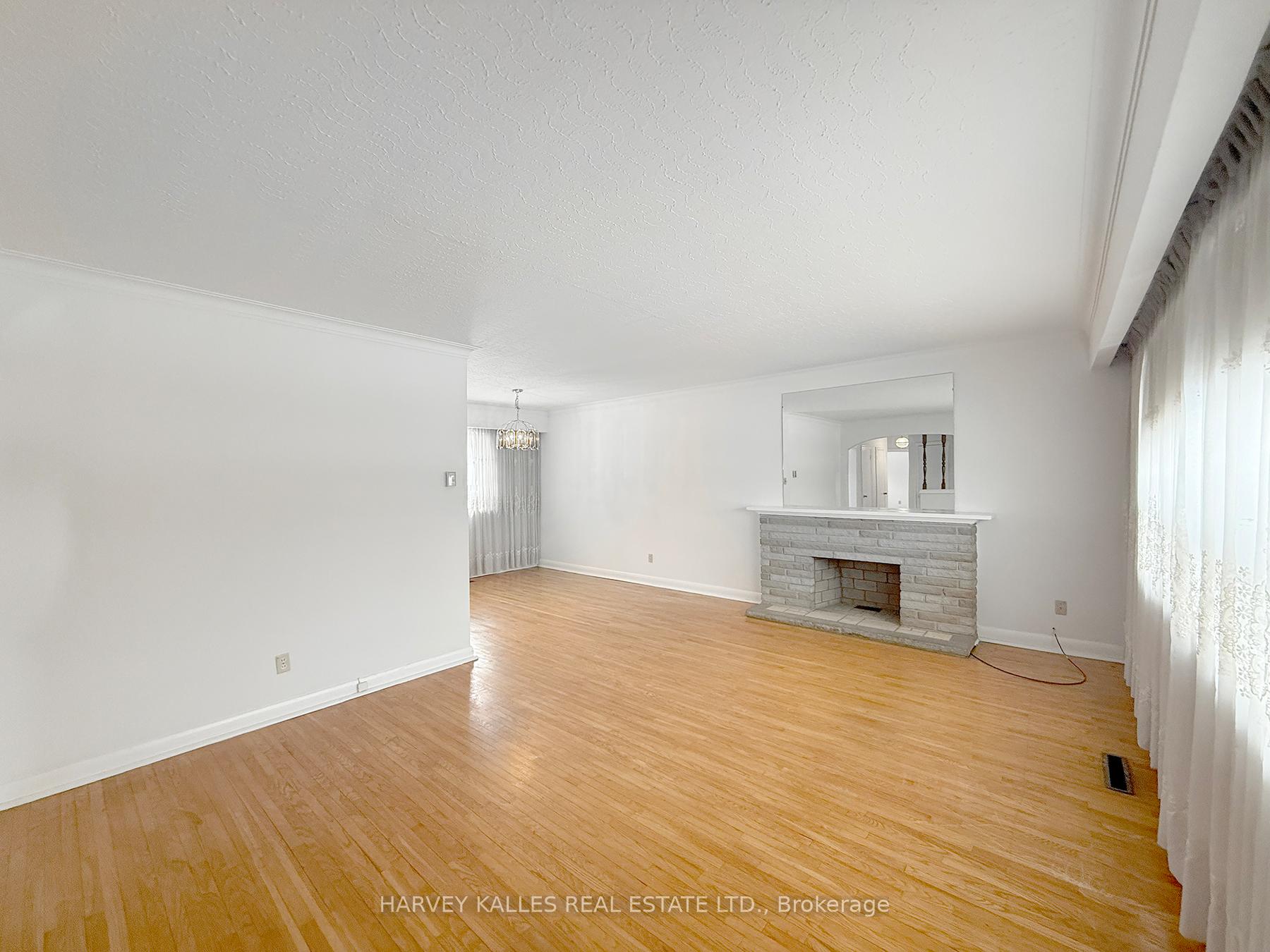 214 Dixon Road, Toronto W09 — photo 2 of 5