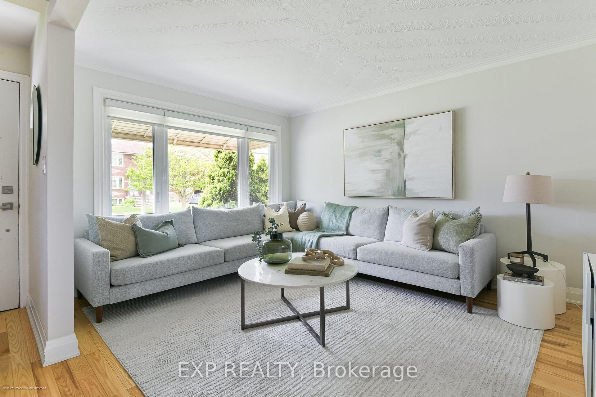125 Treeview Drive, Toronto W06, ON M8W 4C4 — Toronto W06, Ontario