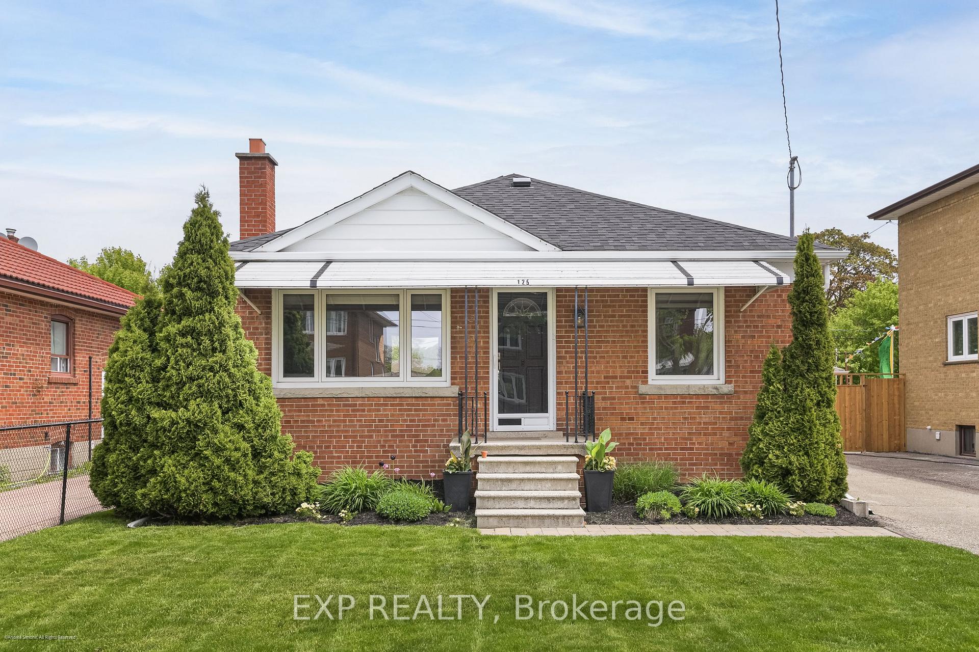 125 Treeview Drive, Toronto W06 — photo 2 of 5
