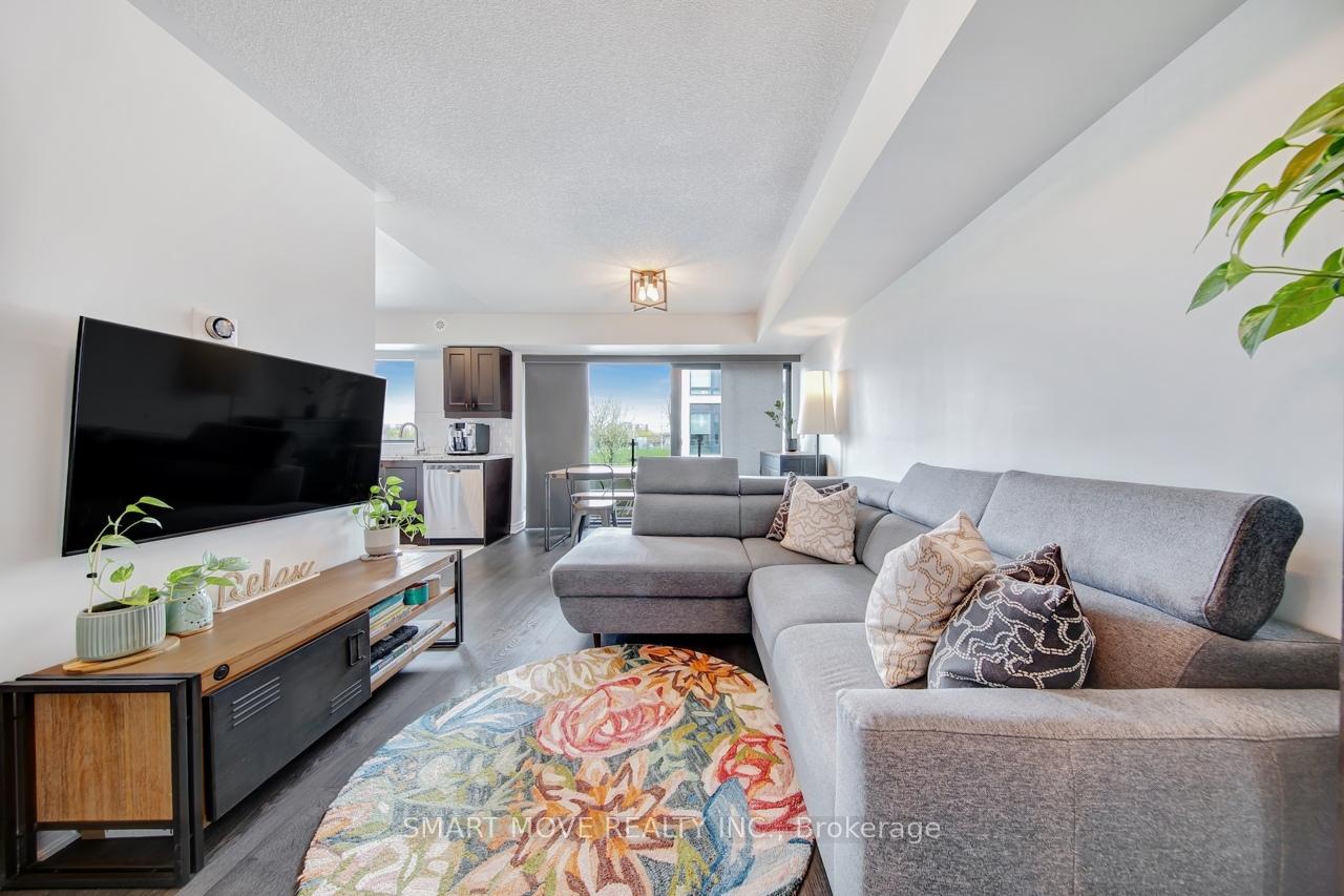 138 Widdicombe Hill Boulevard 716, Toronto W09 — photo 3 of 5