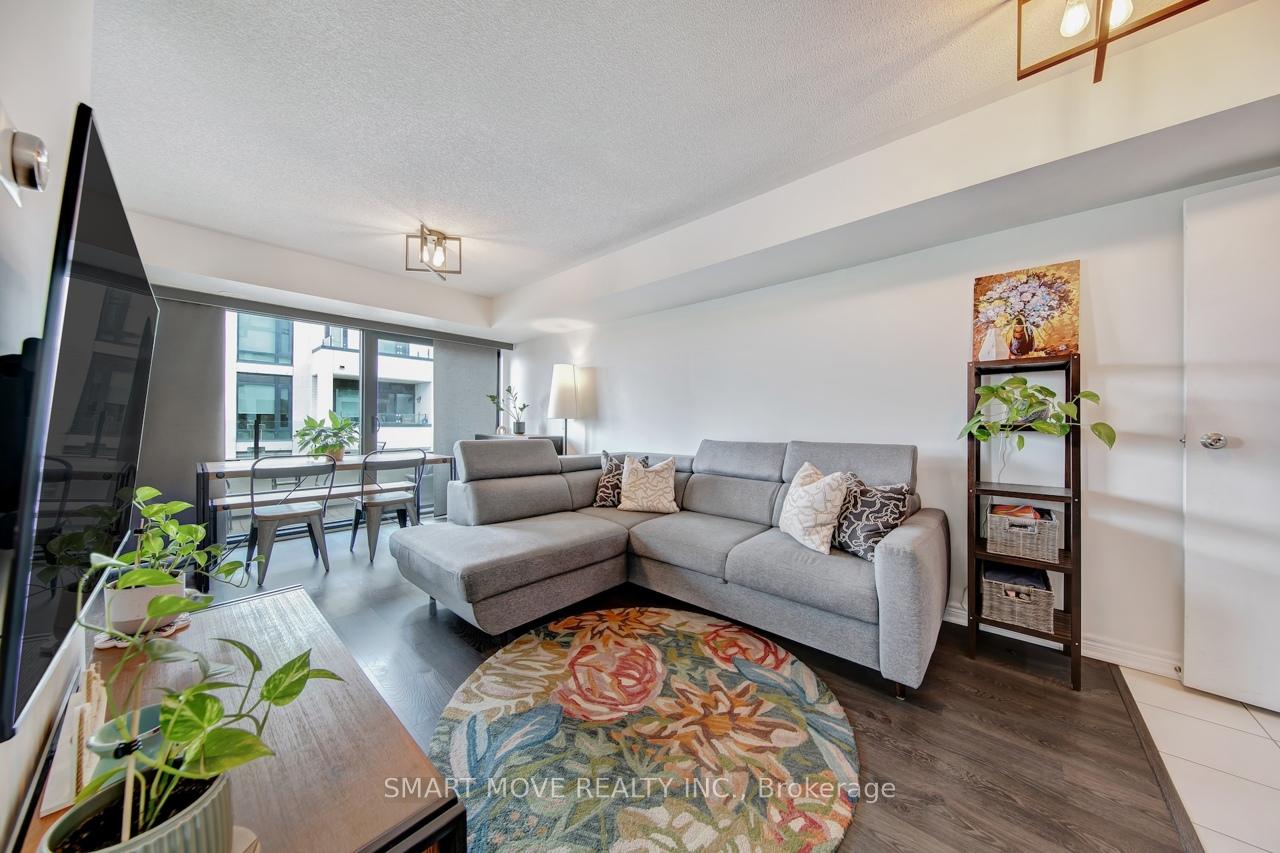 138 Widdicombe Hill Boulevard 716, Toronto W09 — photo 4 of 5
