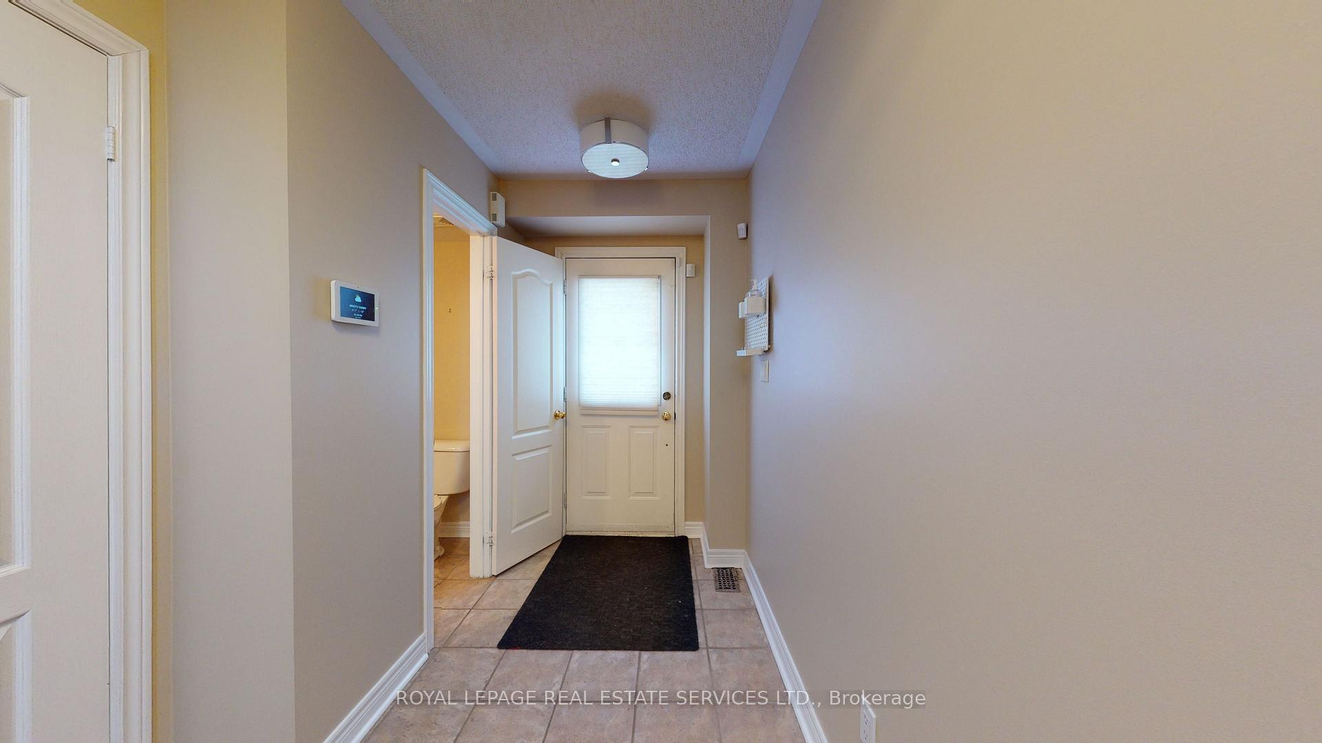 619 Evans Avenue 16, Toronto W06 — photo 3 of 5