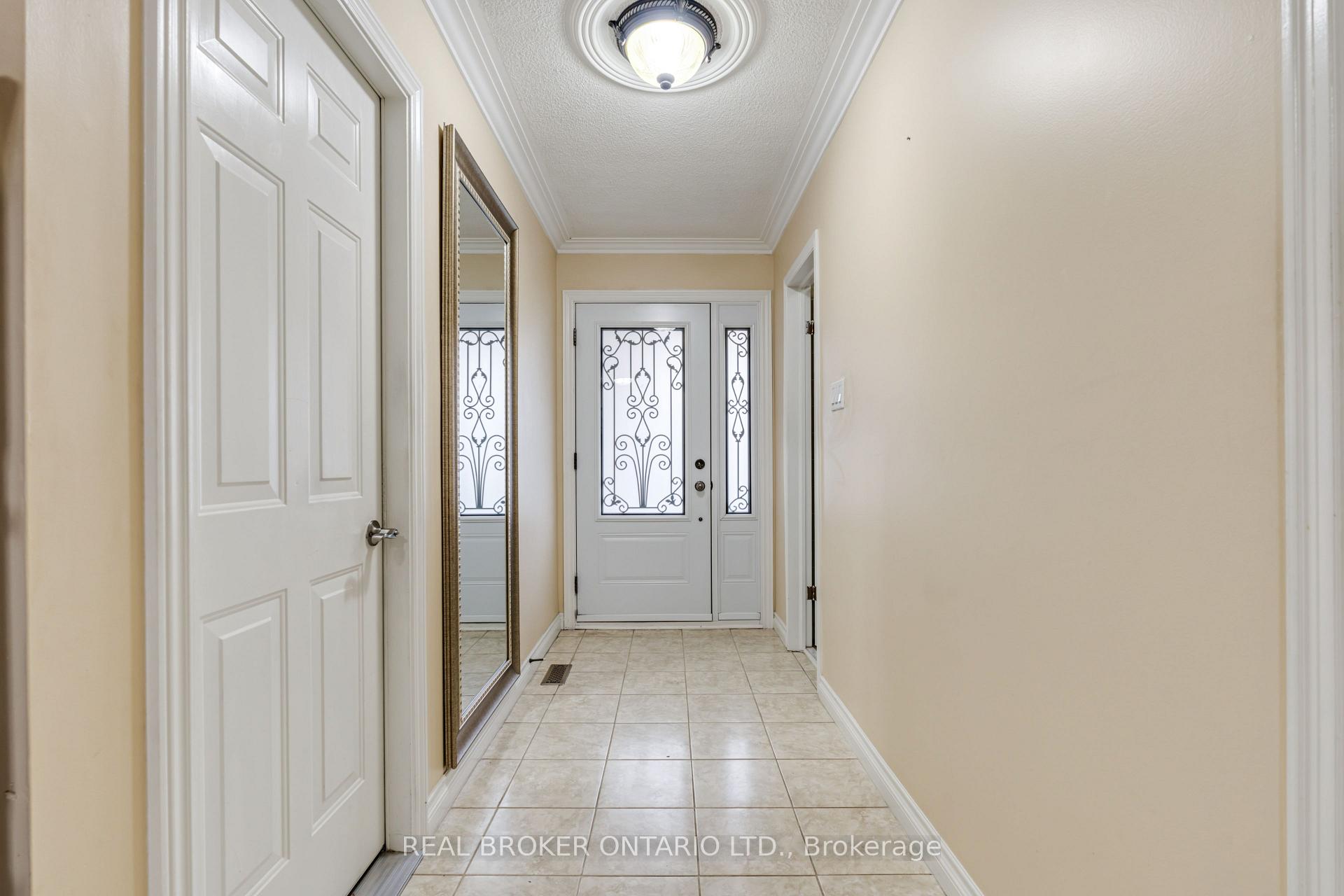 56A Treeview Drive, Toronto W06 — photo 4 of 5