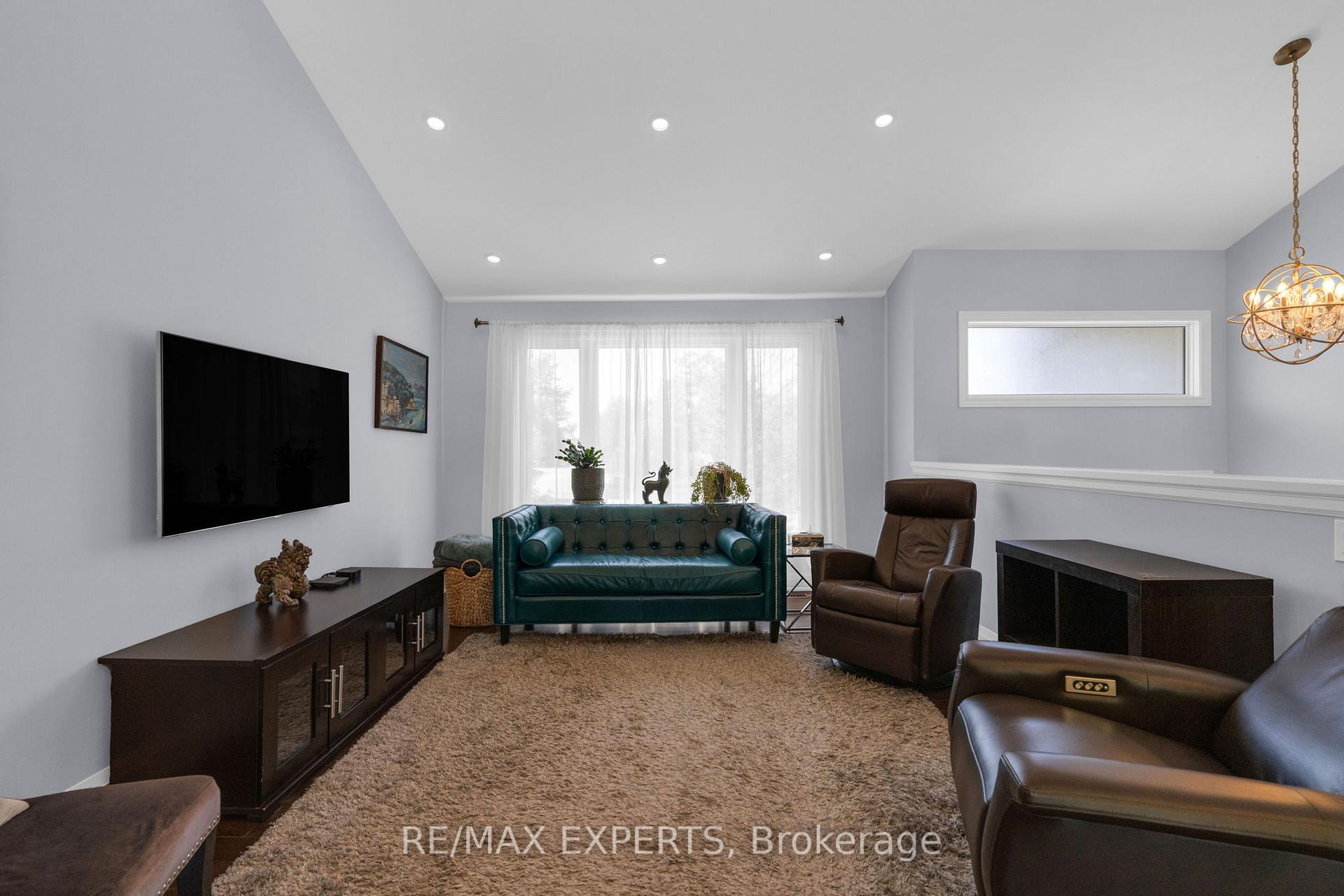 317 Marple Crescent, Caledon — photo 3 of 5