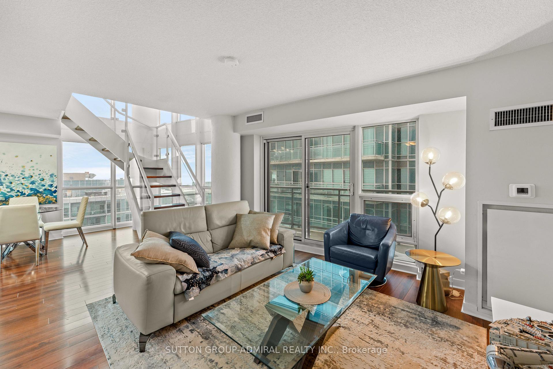 155 Legion Road N 2513, Toronto W06 — photo 4 of 5